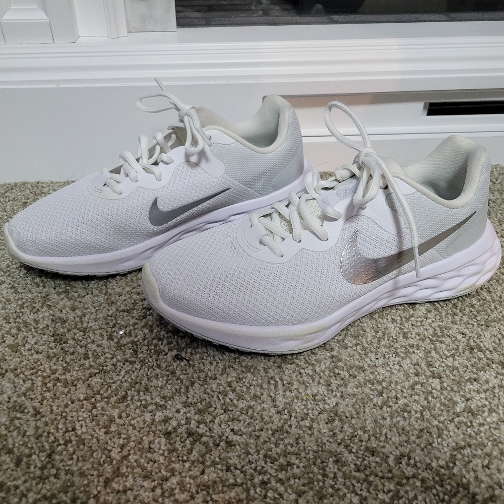 Nike Revolution 6 Next Nature Running Shoes Womens White Sneaker, Size 9
